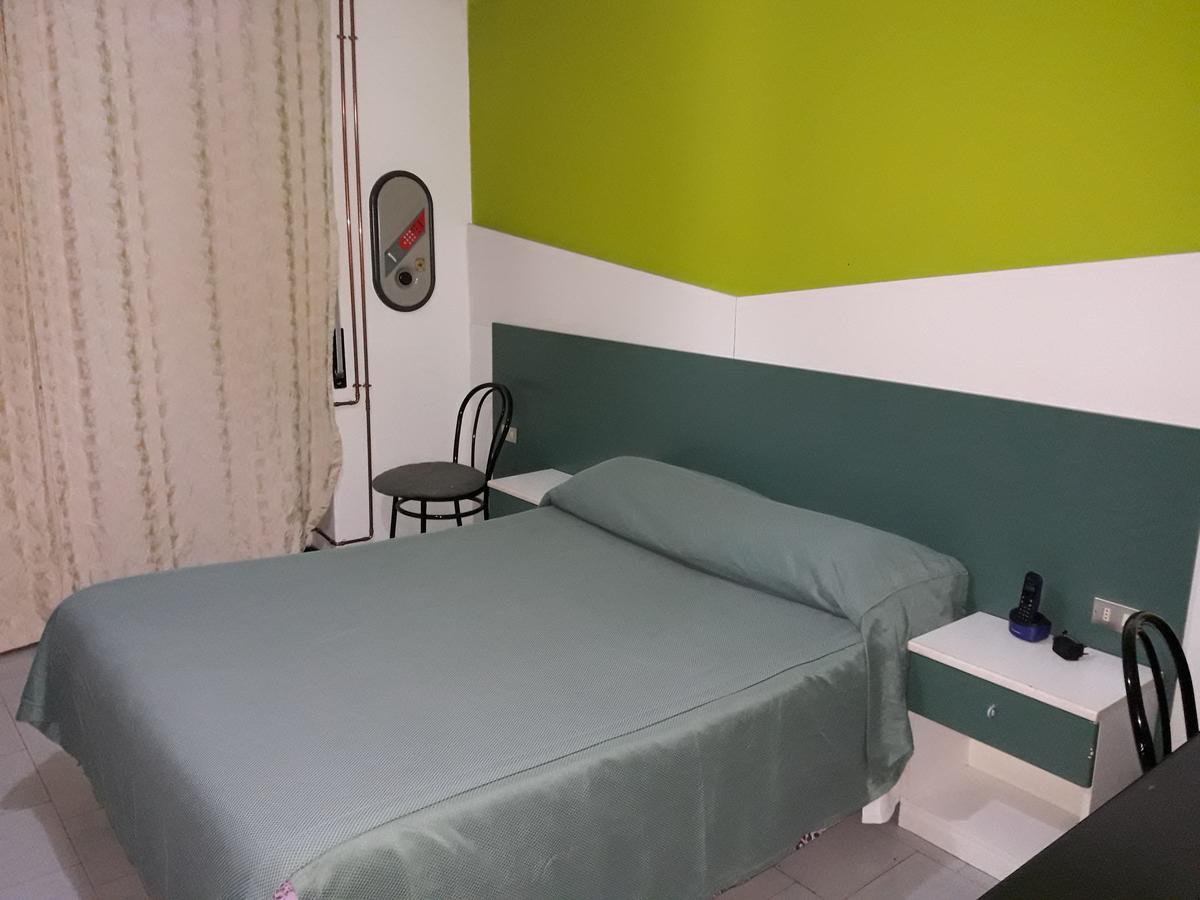 Albergo Piccadilly Medolago Dış mekan fotoğraf