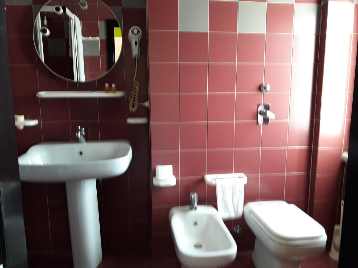Albergo Piccadilly Medolago Dış mekan fotoğraf